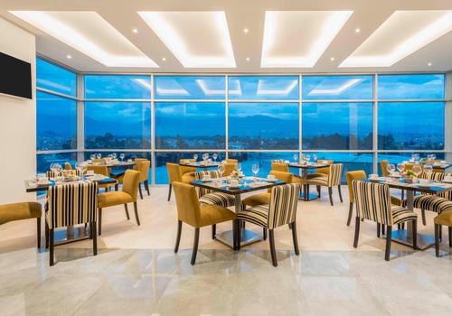 leonardo-2083420-cuefp-restaurant-2128-hor-clsc_O-616098