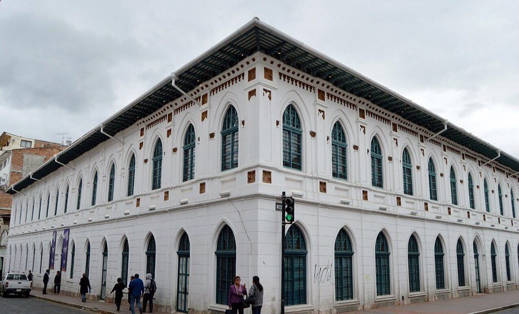 Antigua Escuela Central VisitCuenca 2024